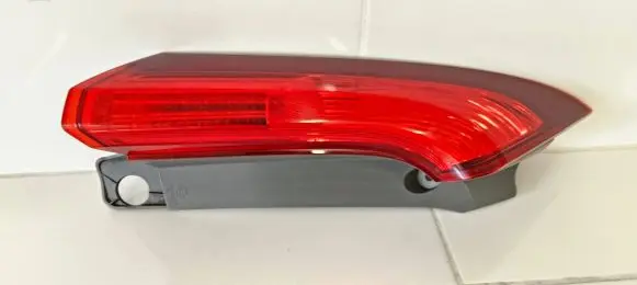 Honda CR-V Tail light part E11R1D02 W0706