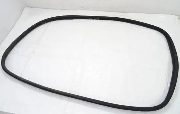 Peugeot 3008 I Rear door rubber seal (on body) 