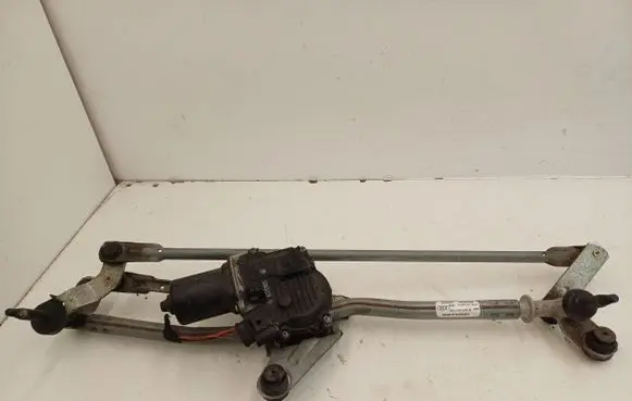 Audi TT TTS RS Mk3 8S Front wiper linkage and motor 8S2955023A