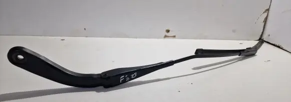 BMW 3 F30 F35 F31 Front wiper blade arm 7260474