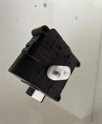 Toyota Corolla Verso AR10 Air flap motor/actuator 1138002051