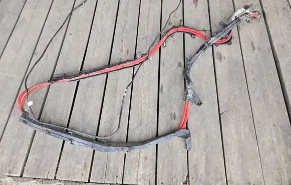 BMW X6M G06 F96 Positive cable (battery) 8797692