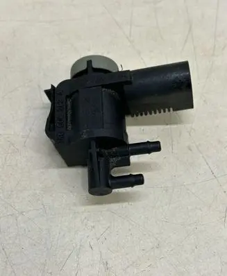 Volkswagen Touareg II Turbo solenoid valve 1K0906283A
