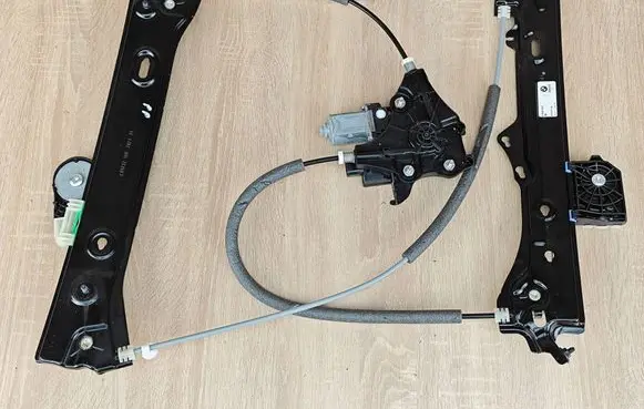BMW 4 G22 G23 G24 G26 Front door window regulator with motor 9854492 9854230