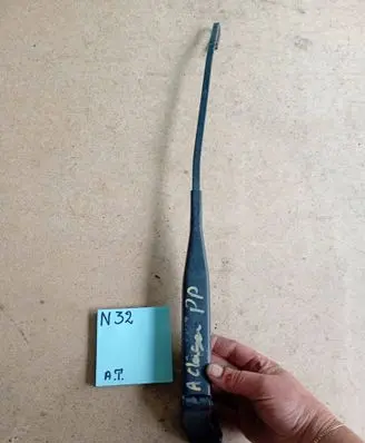 Mercedes-Benz A W168 Front wiper blade arm 785451511