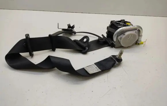 Nissan 370Z Front seatbelt E40438036 1033806 C9529HR09