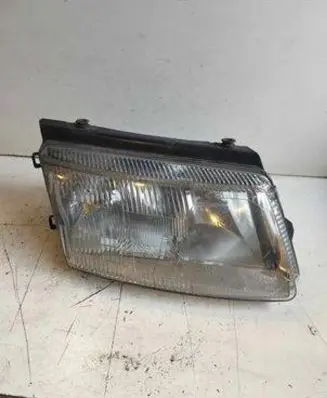 Volkswagen PASSAT B5 Headlight/headlamp
