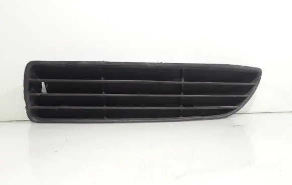 Audi A4 S4 B5 8D Front bumper lower grill 8D0807345B