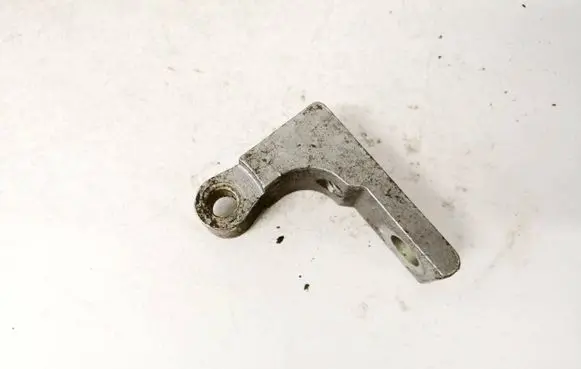 Alfa Romeo 159 Rear door lower hinge