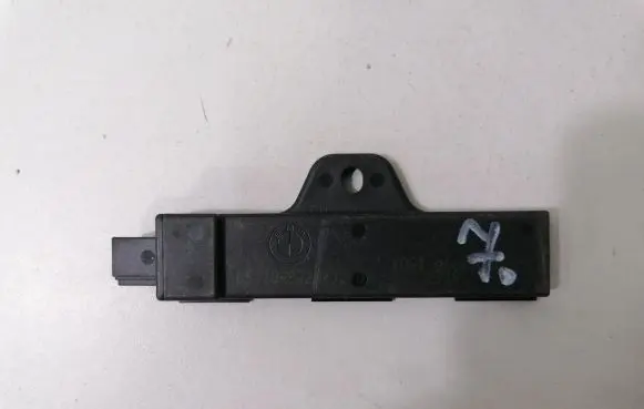 BMW 3 F30 F35 F31 Keyless system antenna 9220832