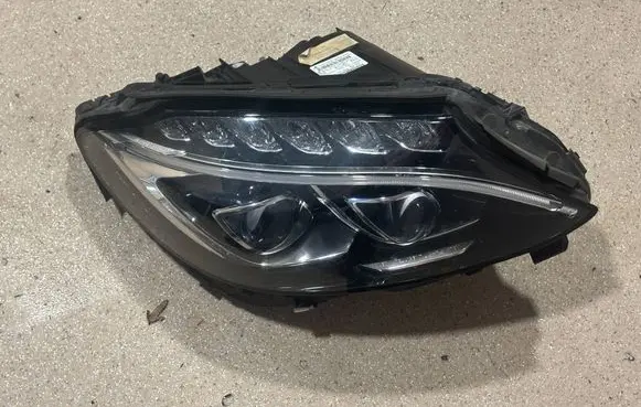 Mercedes-Benz C AMG W205 Headlight/headlamp A2059063204
