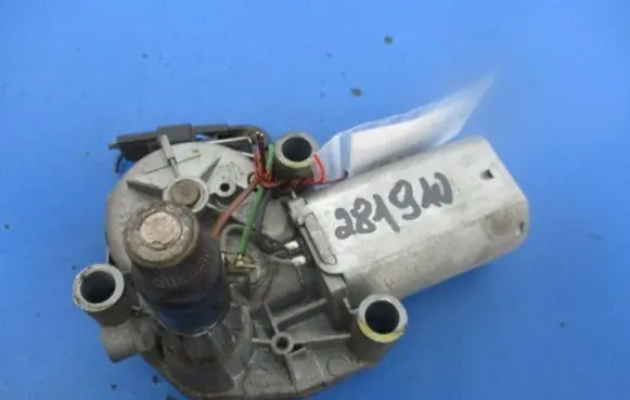 Chrysler Grand Voyager III Rear window wiper motor