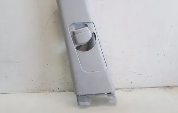 (B) pillar trim (top)