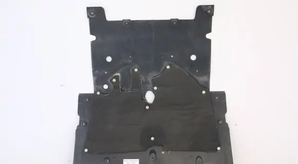 Renault Kadjar Engine splash shield/under tray 758925440R