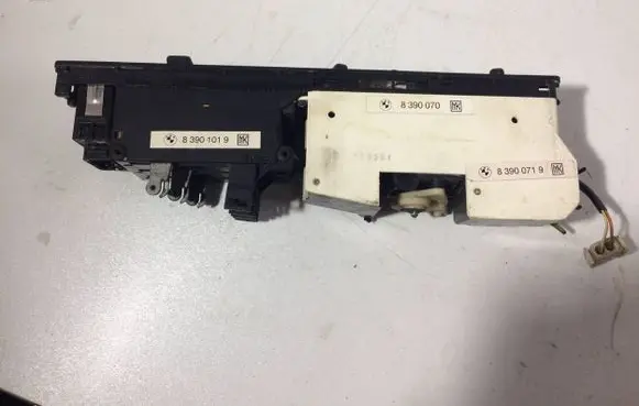 BMW 5 E34 Climate control unit 8390070 83900719 83901019