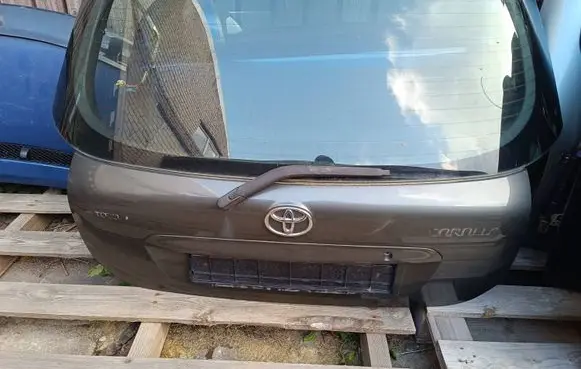 Toyota Corolla E120 E130 Tailgate/trunk/boot lid