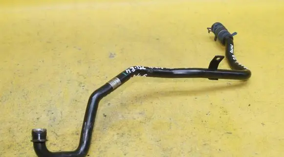 Audi A8 S8 D2 4D Engine coolant pipe/hose
