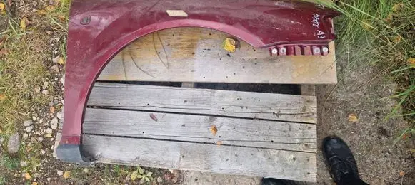 Audi A3 S3 8L Front arch 8L0821106