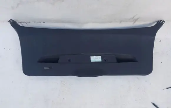 BMW 1 E81 E87 Tailgate/boot lid cover trim 