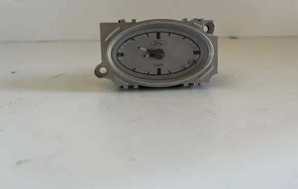 Ford Mondeo Mk III Clock 1S7115000AG 2363016 B41TA