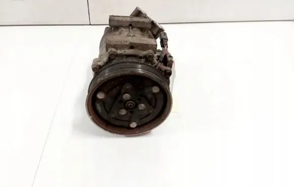 Nissan Qashqai Air conditioning (A/C) compressor (pump) 926009865R