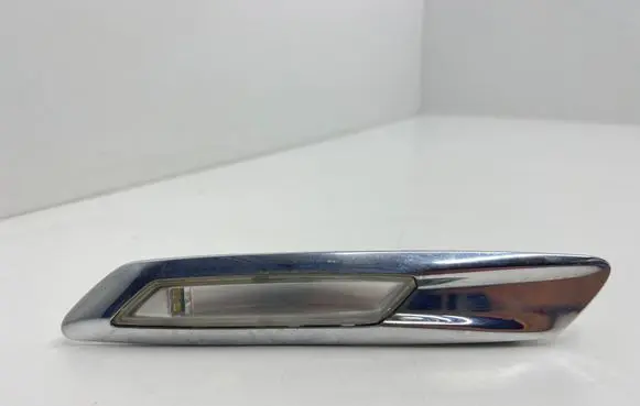 BMW 5 F10 F11 Front fender indicator light 7154170 15416807 01038702