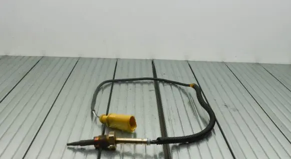 Audi Q7 4M Oil temperature sensor 4M0906088AB