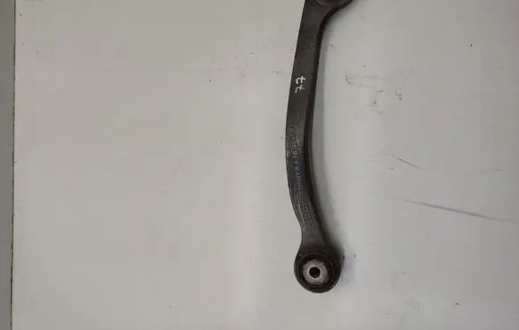 Mercedes-Benz CLS C219 Rear control arm A2303520101
