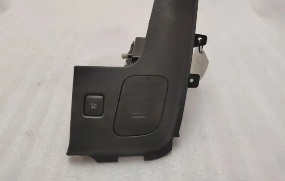 Ford Mustang VI Glove box FR3B63044F09A