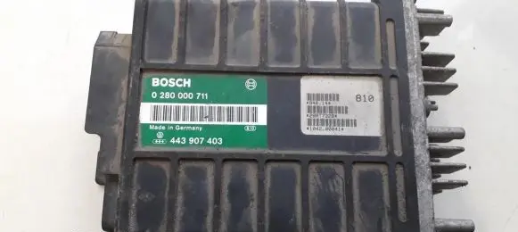 Volkswagen PASSAT B3 Engine control unit/module 443907403 0280000711