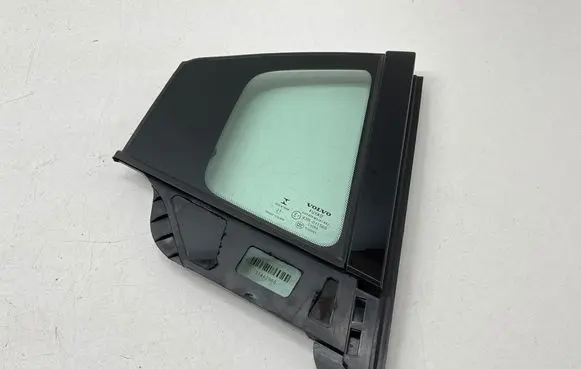 Rear vent window glass