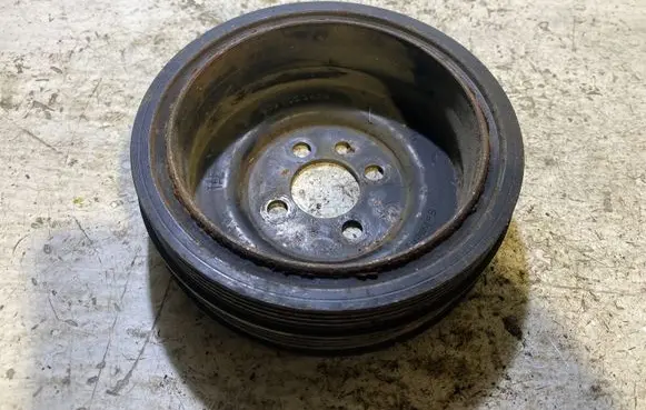 Skoda Superb B6 (3T) Crankshaft pulley 03G105243B