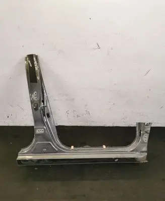 Toyota Yaris Front sill (body part) 