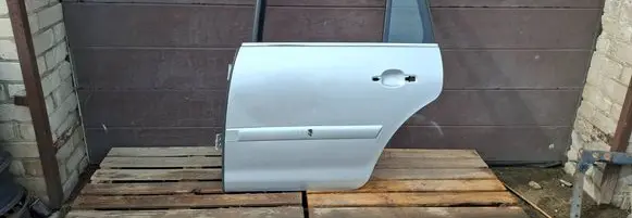 Rear door