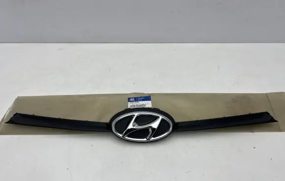 Hyundai i10 Front bumper upper radiator grill 86351-B9500