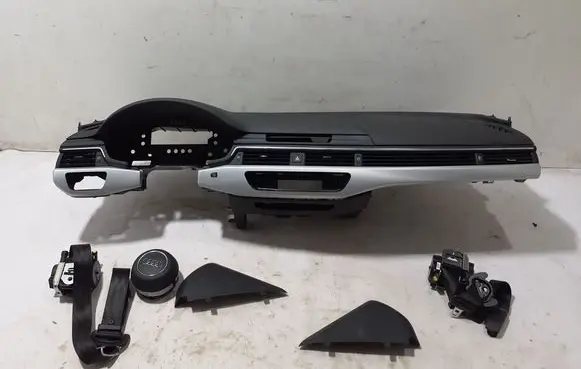 Audi A5 Dashboard 8W1857001K