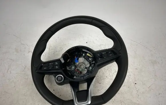 Alfa Romeo Stelvio Steering wheel 015615065320