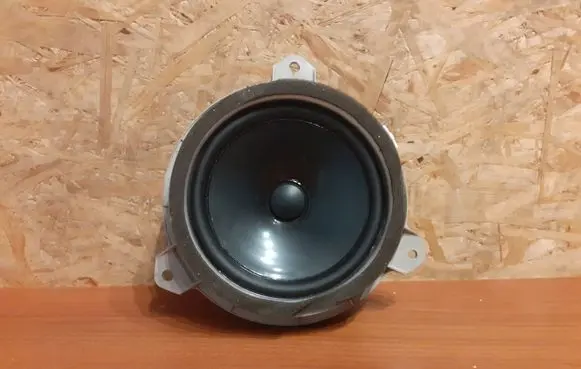 Lexus CT 200H Rear door speaker 2183 8616076080