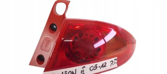 Seat Leon (1P) Rear/tail lights 1P0945112C