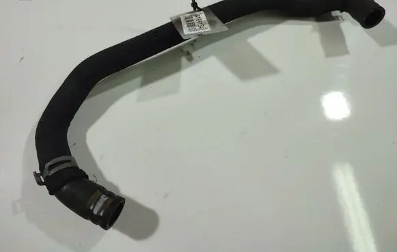 Audi A6 S6 C6 4F Engine coolant pipe/hose