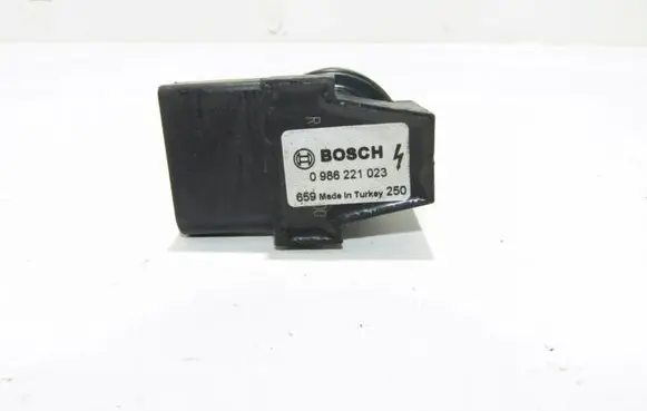 Seat Ibiza IV (6J,6P) High voltage ignition coil 0986221023