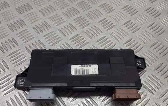 Fiat Croma Central body control module 46828007