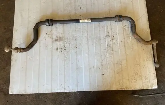 Audi Q7 4L Front anti-roll bar/sway bar 7L0411025G
