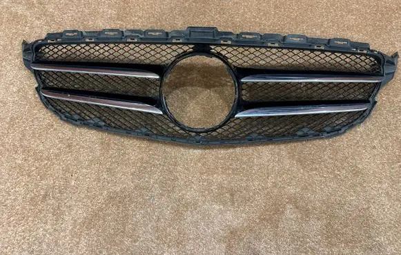 Mercedes-Benz C W205 Front bumper upper radiator grill A2058803783