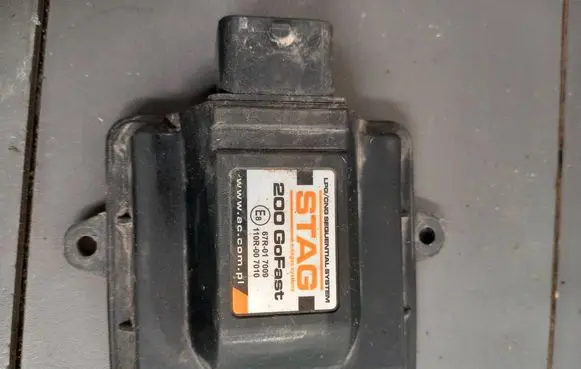Opel Vectra C LP gas control unit module 67R017009 110R007010
