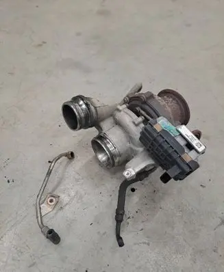 BMW 5 F10 F11 Turbo 779975807 NDG00953 77785310