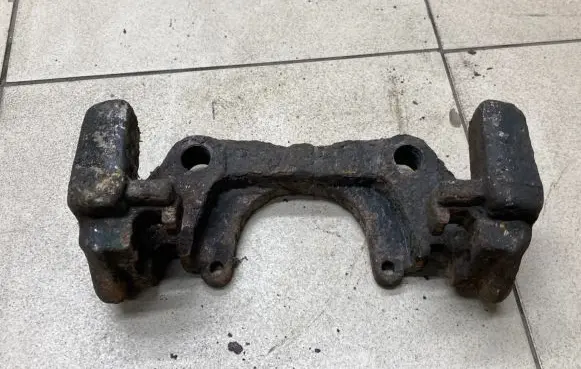 Ford Galaxy Front Brake Caliper Pad/Carrier 
