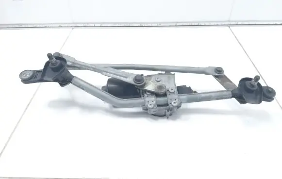 Hyundai i20 (GB IB) Front wiper linkage and motor W000055128