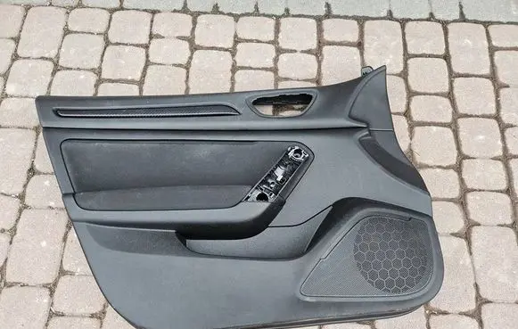 Renault Megane IV Front door card panel trim 809018715R-