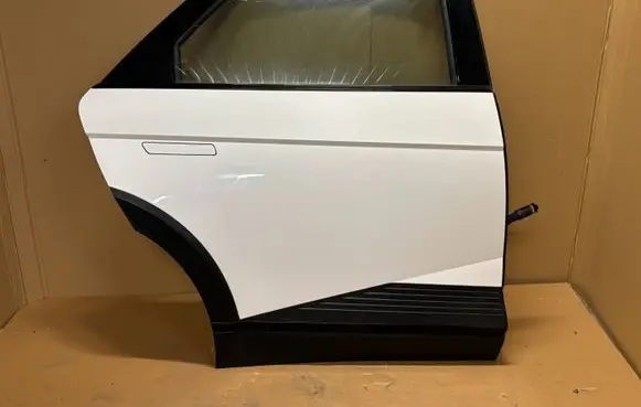 Hyundai Ioniq 5 Rear door 